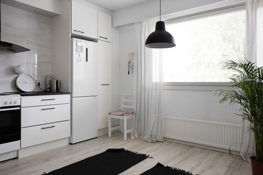 Cocina moderna con refrigeradores integrados